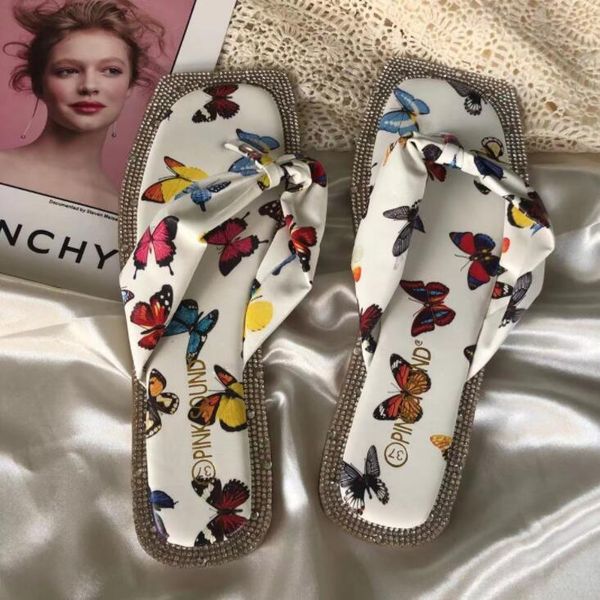 2021 spring/summer women new color bow print flat bottom non-slip rhinestone flip-flops outdoor leisure beach sandals/slippers, Black
2021 spring/summer women new color bow print flat bottom non-slip rhinestone flip-flops outdoor leisure beach sandals/slippers, Black