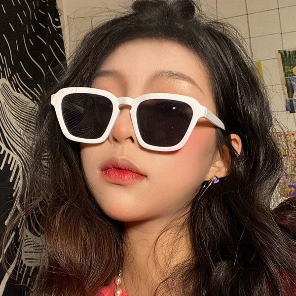 sunglasses 2021 female vintage women fashion cat eye luxury sun glasses classic shopping lady black uv400, White;black
sunglasses 2021 female vintage women fashion cat eye luxury sun glasses classic shopping lady black uv400, White;black