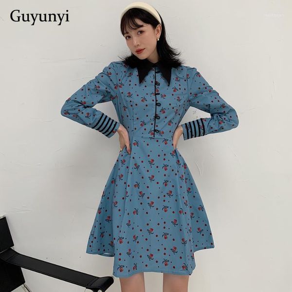 casual dresses design vintage dress 2021 spring red polka dot and rose print black lapel puff sleeve a-line elegant party women1, Black;gray
casual dresses design vintage dress 2021 spring red polka dot and rose print black lapel puff sleeve a-line elegant party women1, Black;gray