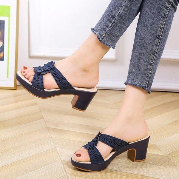 slippers big size shoes heels low rubber flip flops luxury slides platform on a wedge slipers women high hawaiian summer designe, Black
slippers big size shoes heels low rubber flip flops luxury slides platform on a wedge slipers women high hawaiian summer designe, Black