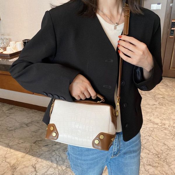evening bags 2021 vintagef pu leather small shoulder fashion casual simple handbags and purse
evening bags 2021 vintagef pu leather small shoulder fashion casual simple handbags and purse