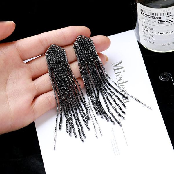 dangle & chandelier bilincolor fashion cubic ziconia long black tassel earring for women, Silver
dangle & chandelier bilincolor fashion cubic ziconia long black tassel earring for women, Silver