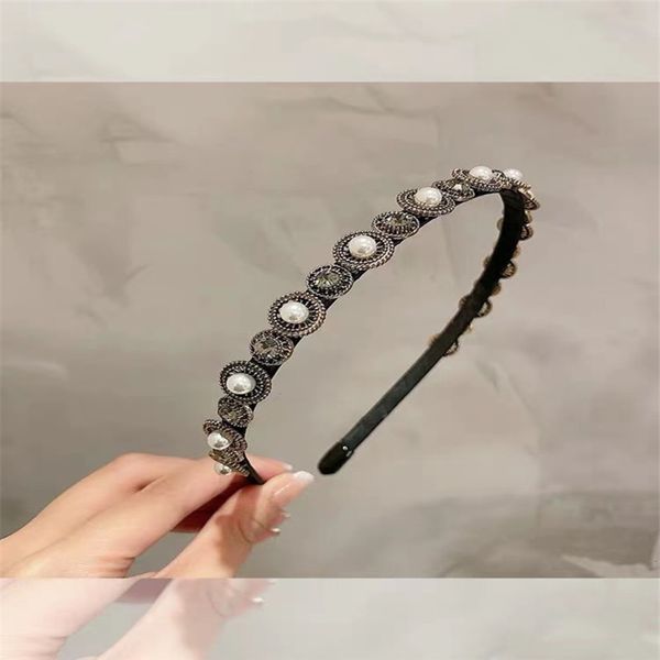 hbp fashion exquisite, beautiful and everyday flash diamond headdress, black band, hair band, Silver
hbp fashion exquisite, beautiful and everyday flash diamond headdress, black band, hair band, Silver