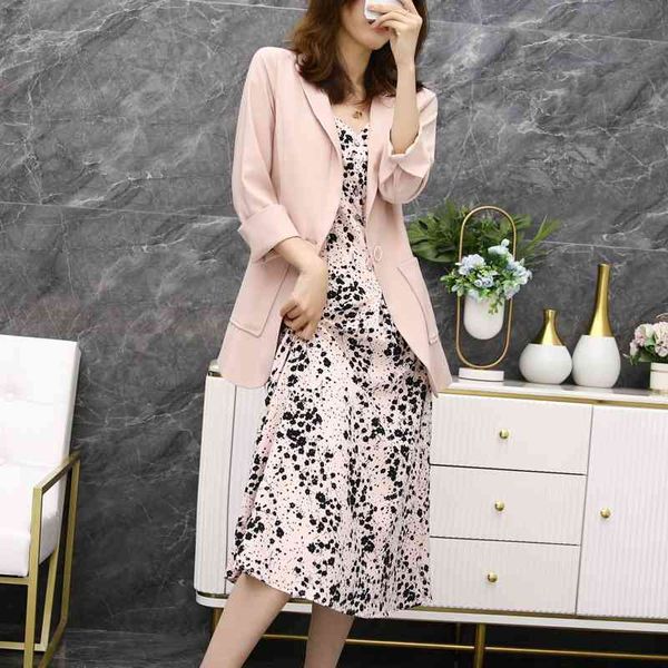 summer style thin women's suit skirt 2-piece large size -5xl elegant pink jacket printed suspender 210527, White
summer style thin women's suit skirt 2-piece large size -5xl elegant pink jacket printed suspender 210527, White