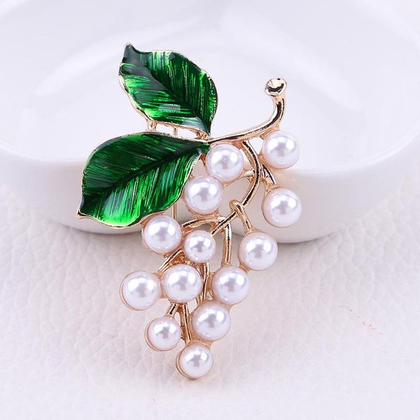 pins, brooches beadsland alloy dropping oil inlaid pearl brooch grape shape fashionable high-end clothing accessories pin woman gift, Gray
pins, brooches beadsland alloy dropping oil inlaid pearl brooch grape shape fashionable high-end clothing accessories pin woman gift, Gray