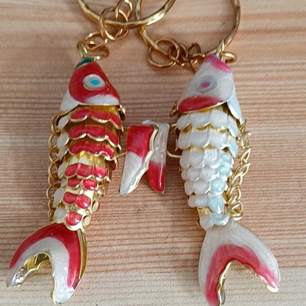 

10pcs 6cm Enamel Lifelike Sway Koi Fish Keychain Keyring Women Thank you gifts for Wedding Party Favors