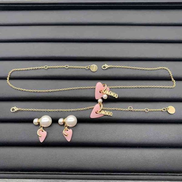 2022 latest factory wholesale new glue dropping love necklace set fashion simple letter bracelet love earrings, Silver
2022 latest factory wholesale new glue dropping love necklace set fashion simple letter bracelet love earrings, Silver