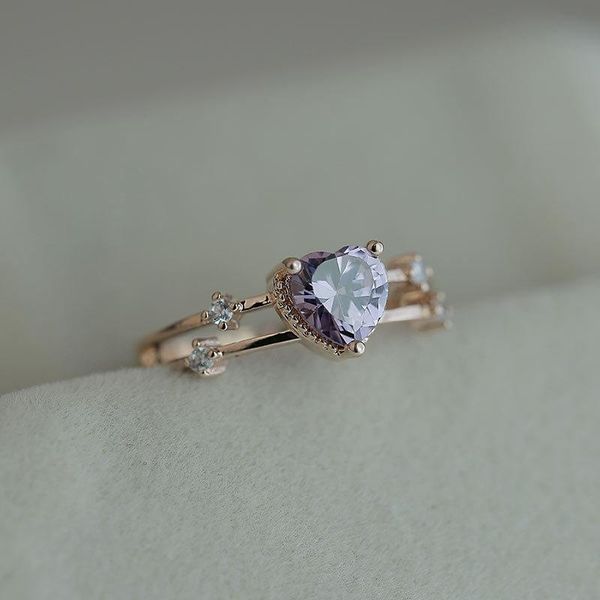 wedding rings simple luxury purple heart-shaped zircon mosaic white crystal women's rose gold elegant engagement banquet jewelry, Slivery;golden
wedding rings simple luxury purple heart-shaped zircon mosaic white crystal women's rose gold elegant engagement banquet jewelry, Slivery;golden