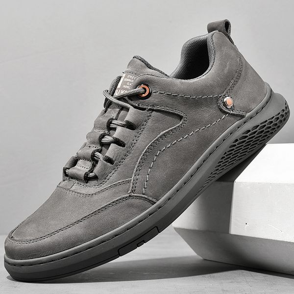 Mens genuine Leather Shoess lace up Trend Comfortable Men Shoes outdoor British Fashion Men High Top Sneakers Moccasins Men
Mens genuine Leather Shoess lace up Trend Comfortable Men Shoes outdoor British Fashion Men High Top Sneakers Moccasins Men