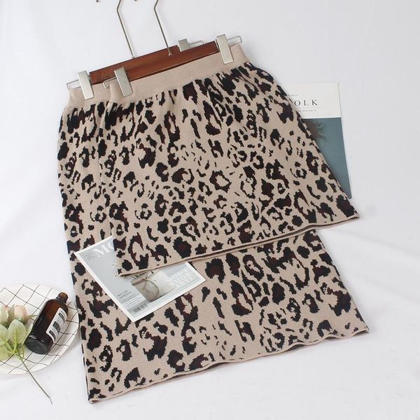 skirts high waist women knitted autumn winter fashion leopard long skirt casual warm female pencil, Black
skirts high waist women knitted autumn winter fashion leopard long skirt casual warm female pencil, Black