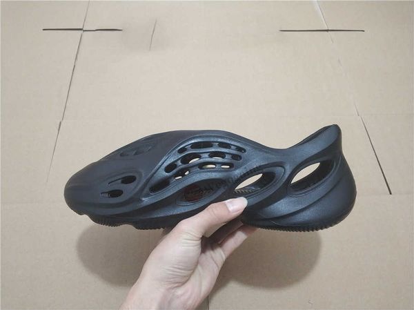 wholesale women fashion designerss flat slides flops foam runner slippers men sandal black resin kids children beach slipp
wholesale women fashion designerss flat slides flops foam runner slippers men sandal black resin kids children beach slipp