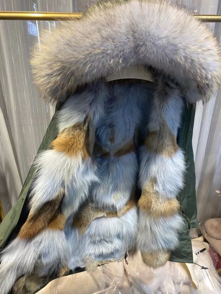 light blue raccoon fur trim hoody mukla furs sky blue coyote fur lining army green long parkas men women snow jackets ykk zipper, Black 
light blue raccoon fur trim hoody mukla furs sky blue coyote fur lining army green long parkas men women snow jackets ykk zipper, Black