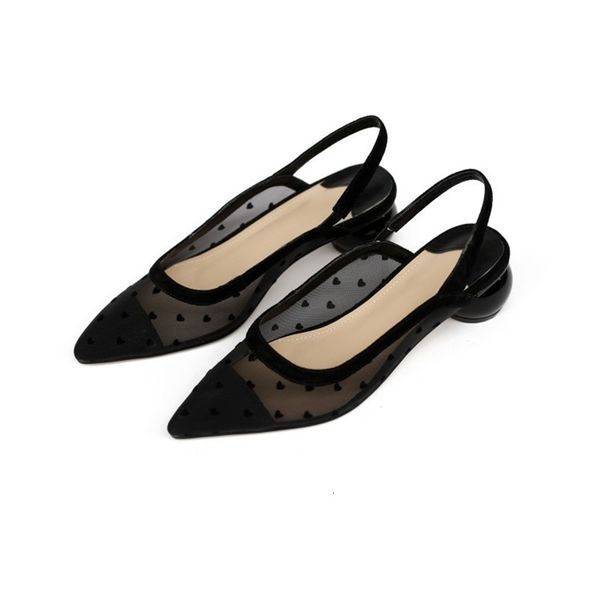 2021 summer dimples hollow sandals net wire after the trip a small permeable gas thick cap flat shoes 570s, Black
2021 summer dimples hollow sandals net wire after the trip a small permeable gas thick cap flat shoes 570s, Black
