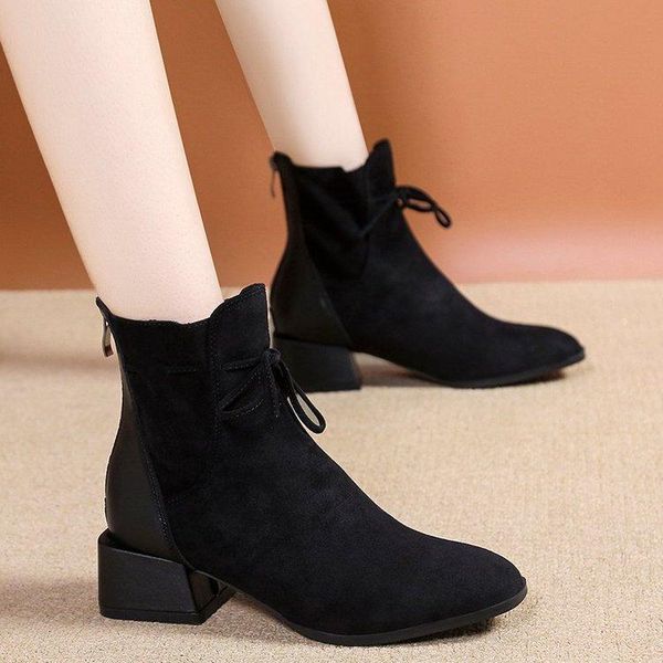 boots short women's mid-heel thick with square head suede stitching 2021 autumn and winter, Black
boots short women's mid-heel thick with square head suede stitching 2021 autumn and winter, Black