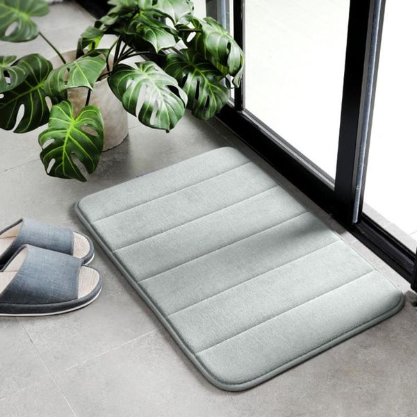 carpets 40x60cm coral fleece bath carpet water absorption anti-slip door floor small rug modern plush mat for bedside living room decor
carpets 40x60cm coral fleece bath carpet water absorption anti-slip door floor small rug modern plush mat for bedside living room decor