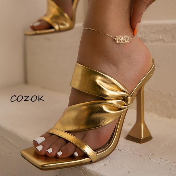 slippers luxury gold silppers women casual fashion 2021 slipper shoes high heels party for, Black
slippers luxury gold silppers women casual fashion 2021 slipper shoes high heels party for, Black