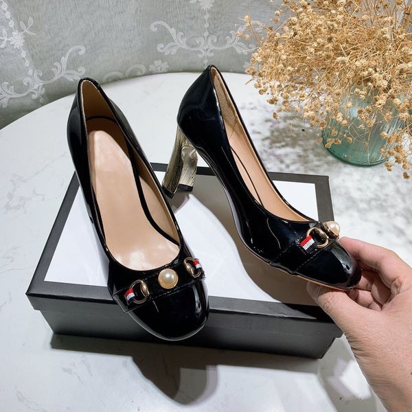 2021 fashion female designer pointed high heels lace-up rivet dress shoes dress sandals casual flat slippers g14, Black
2021 fashion female designer pointed high heels lace-up rivet dress shoes dress sandals casual flat slippers g14, Black