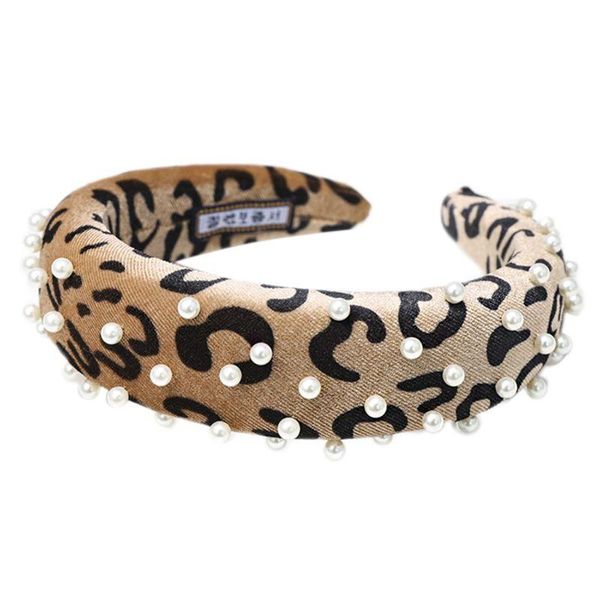 european retro velvet wide headband leopard texture printed thick sponge padded hair hoop imitation pearl beaded women headwear
european retro velvet wide headband leopard texture printed thick sponge padded hair hoop imitation pearl beaded women headwear