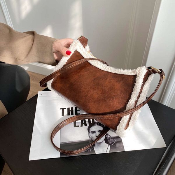 hbp design autumn and winter lamb plush bag women's 2021 new fashion large capacity black crossbody
hbp design autumn and winter lamb plush bag women's 2021 new fashion large capacity black crossbody
