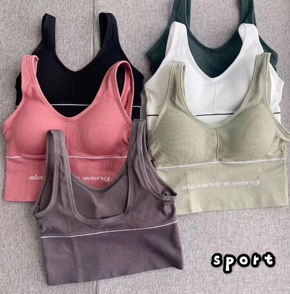 yoga tank for women padded sports bra workout crop running yoga tank built in bra medium support with removable, White;black
yoga tank for women padded sports bra workout crop running yoga tank built in bra medium support with removable, White;black