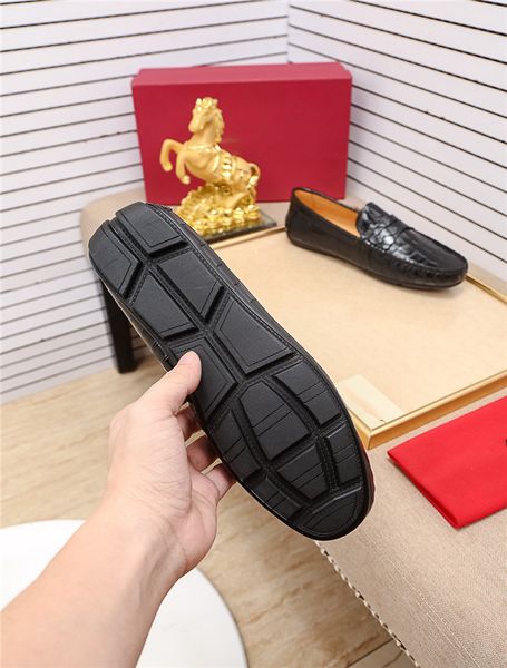 mens casual leather comfortable breathable driving shoes luxury men loafers mocassin homme autumn moccasins new 2021designer, Black
mens casual leather comfortable breathable driving shoes luxury men loafers mocassin homme autumn moccasins new 2021designer, Black