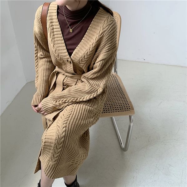 2021 new autumn winter v-neck twist knitted cardigan sweater office lady work wear solid long sleeve sweaters female f1zs, White;black
2021 new autumn winter v-neck twist knitted cardigan sweater office lady work wear solid long sleeve sweaters female f1zs, White;black