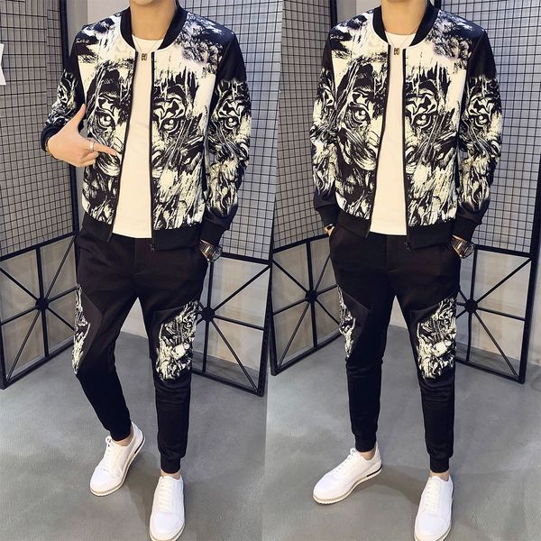male casual training sportwear 2021 tiger impression sports suits fashion hombre 2pc jacket + sweatpants streetwear hombres ropa j20u, Gray
male casual training sportwear 2021 tiger impression sports suits fashion hombre 2pc jacket + sweatpants streetwear hombres ropa j20u, Gray