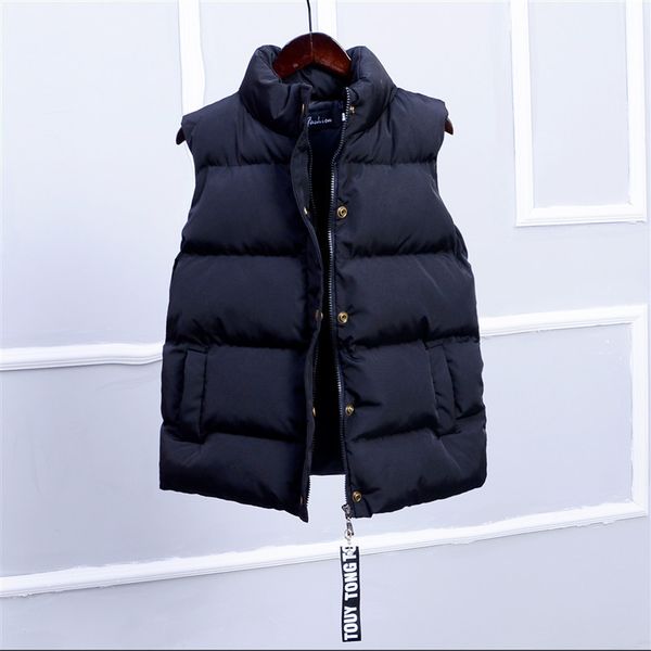 children's autumn winter new boys' and girls' warm down vest coat thickened parent-child short women's shoulder, Black;white 
children's autumn winter new boys' and girls' warm down vest coat thickened parent-child short women's shoulder, Black;white