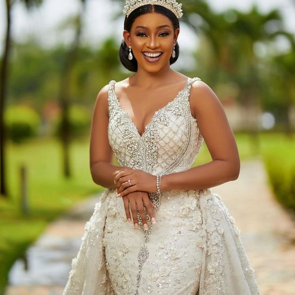 exquisite mermaid wedding dress with detachable train v neck crystal bridal gowns lace applique open back vestidos de novia, White
exquisite mermaid wedding dress with detachable train v neck crystal bridal gowns lace applique open back vestidos de novia, White