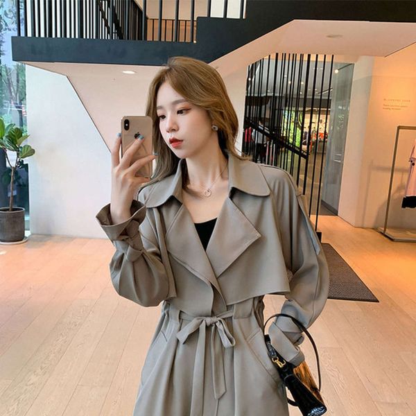 2021windbreaker women's middle long 2020 new korean small loose autumn soft temperament fashionable coat fashion, Tan;black
2021windbreaker women's middle long 2020 new korean small loose autumn soft temperament fashionable coat fashion, Tan;black