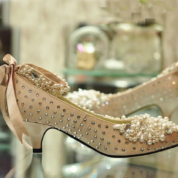 dress shoes 2021 handmade bow beaded bride formal the banquet hhigh-heeled wedding single rhinestone sewing, Black
dress shoes 2021 handmade bow beaded bride formal the banquet hhigh-heeled wedding single rhinestone sewing, Black
