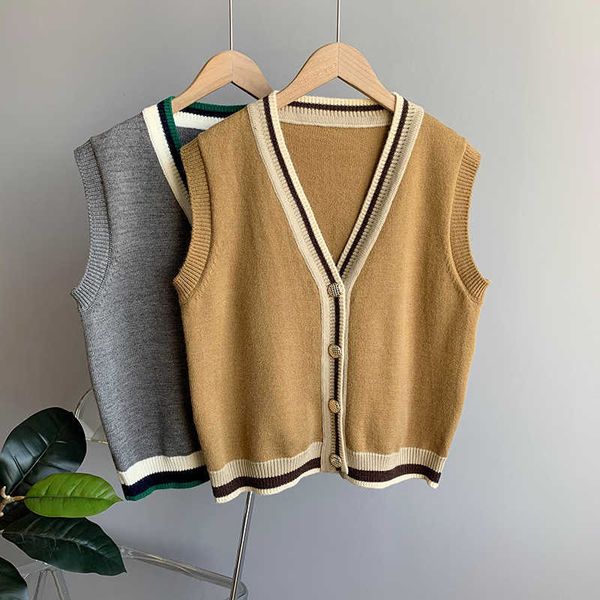 spring contrast color v-neck sleeveless vest women wear cardigan knit loose short casual vest 210709, White;black
spring contrast color v-neck sleeveless vest women wear cardigan knit loose short casual vest 210709, White;black