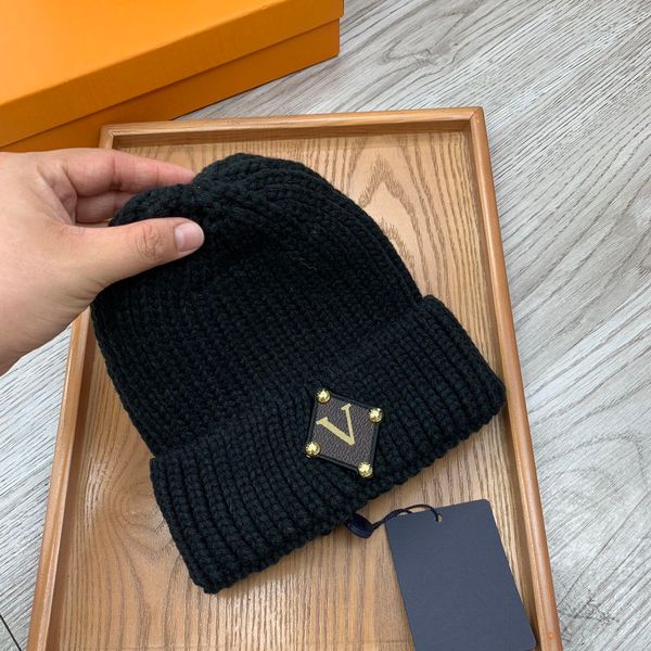 designer solid color beanies warm wool knitted hats mens womens beanie autumn winter breathable hat, Blue;gray
designer solid color beanies warm wool knitted hats mens womens beanie autumn winter breathable hat, Blue;gray