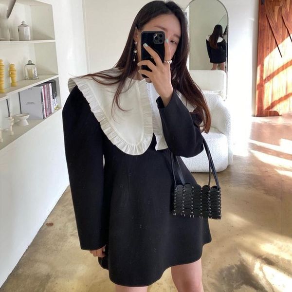 casual dresses korean autumn retro fashion temperament vestidos female doll collar wood ears hit color waist puff sleeve mini dress kk843, Black;gray
casual dresses korean autumn retro fashion temperament vestidos female doll collar wood ears hit color waist puff sleeve mini dress kk843, Black;gray