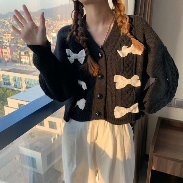fashion sleeve korean version new v-neck bow twist long t-shirt women's spring dress foreign style versatile short sweater fashion luxu, White;black
fashion sleeve korean version new v-neck bow twist long t-shirt women's spring dress foreign style versatile short sweater fashion luxu, White;black
