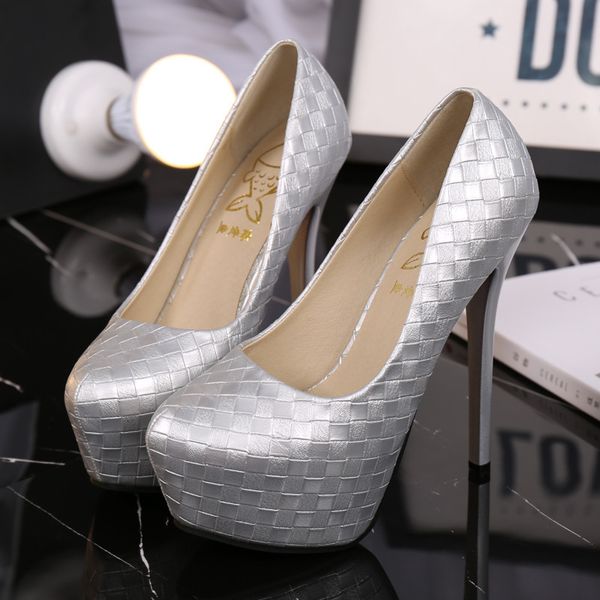 2021 plus new black fabric platform clover heels high leather plutonium shoes women's wedding 9dqh
2021 plus new black fabric platform clover heels high leather plutonium shoes women's wedding 9dqh