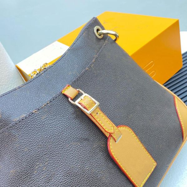 casual rivet shoulder bag female famous brand chain crossbody bags for women leather handbags large capacity tote bag sac a main
casual rivet shoulder bag female famous brand chain crossbody bags for women leather handbags large capacity tote bag sac a main