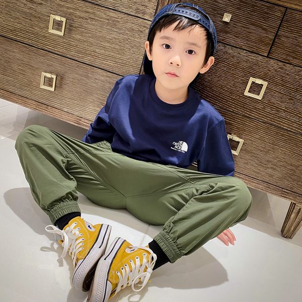 fashion casual round boys' baby neck middle and small letter printed children's long sleeve t-shirt, Black;white
fashion casual round boys' baby neck middle and small letter printed children's long sleeve t-shirt, Black;white