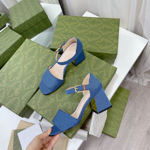 women's sandals fashion semi-high heeled luxury famous brand design breathable shoes size 34-41 with box, Black
women's sandals fashion semi-high heeled luxury famous brand design breathable shoes size 34-41 with box, Black