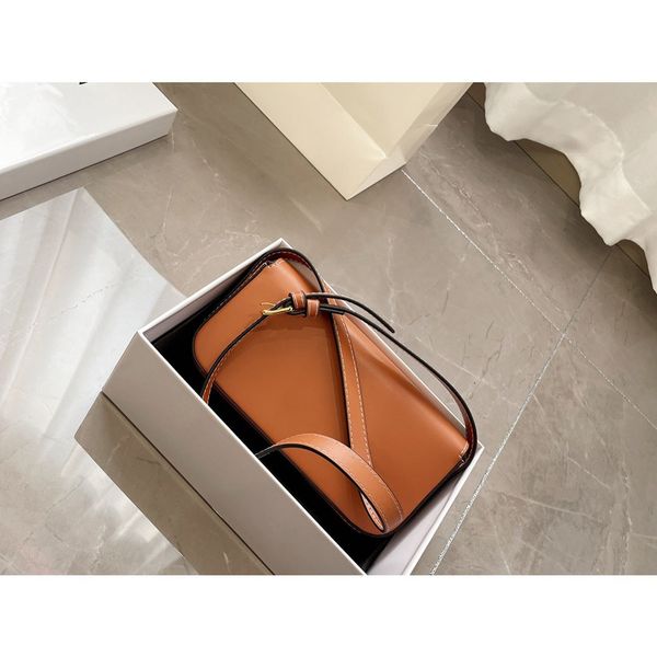 2021 new sheepskin crossbody bag women luxurys designers bags shoulder bag luxurys designers crossbody bags 20.11 cm 5150d, Black
2021 new sheepskin crossbody bag women luxurys designers bags shoulder bag luxurys designers crossbody bags 20.11 cm 5150d, Black