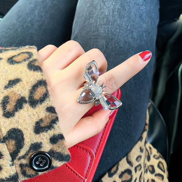 wedding rings 2021 fashion exaggerate gold silver color bee luxury crystal zircon open index finger ring for women party jewelry, Slivery;golden
wedding rings 2021 fashion exaggerate gold silver color bee luxury crystal zircon open index finger ring for women party jewelry, Slivery;golden