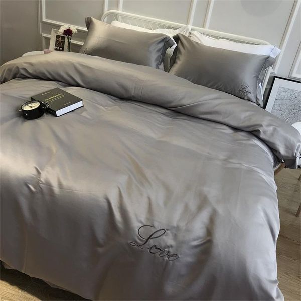 bedding sets summer european-style simple cotton four-piece solid color silk duvet cover sheets ice
bedding sets summer european-style simple cotton four-piece solid color silk duvet cover sheets ice