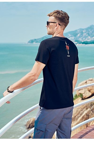 men's t-shirts 2885 2021 summer short-sleeved trend wild embroidery simple t-shirt, White;black
men's t-shirts 2885 2021 summer short-sleeved trend wild embroidery simple t-shirt, White;black