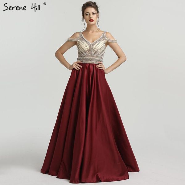 party dresses wine red v-neck satin evening gowns sleeveless beading crystal fashion a-line prom dress 2021 serene hill la6183, White;black
party dresses wine red v-neck satin evening gowns sleeveless beading crystal fashion a-line prom dress 2021 serene hill la6183, White;black