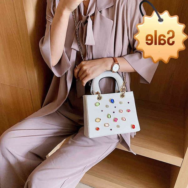 ins versatile diamond studded portable 2021 new princess of wales foreign temperament one shoulder messenger bag
ins versatile diamond studded portable 2021 new princess of wales foreign temperament one shoulder messenger bag