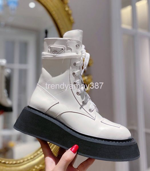 boots thick soled medium tube martin boots autumn and winter women's fashion ins cool single sweet british style leather, Black
boots thick soled medium tube martin boots autumn and winter women's fashion ins cool single sweet british style leather, Black