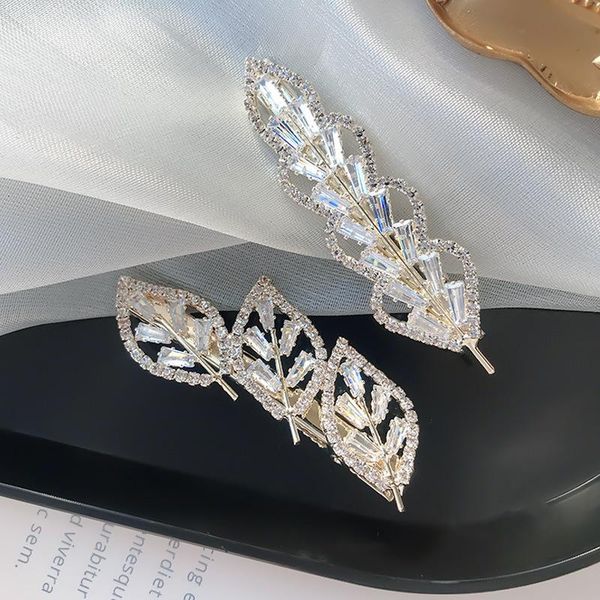 hair clips & barrettes for women light luxury leaf crystal hairpin tiara fashionable girl simple accessories jewelry wholesale, Golden;silver
hair clips & barrettes for women light luxury leaf crystal hairpin tiara fashionable girl simple accessories jewelry wholesale, Golden;silver