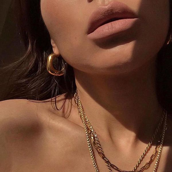 hoop & huggie ins geometry wide fat c shape earring stud gold color fashion women jewelry europe 2021, Golden;silver
hoop & huggie ins geometry wide fat c shape earring stud gold color fashion women jewelry europe 2021, Golden;silver