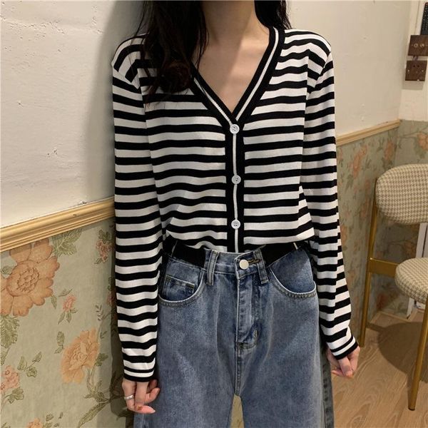 women's knits & tees 2021 striped sweater jacket autumn loose long sleeved short thin cardigan, White
women's knits & tees 2021 striped sweater jacket autumn loose long sleeved short thin cardigan, White