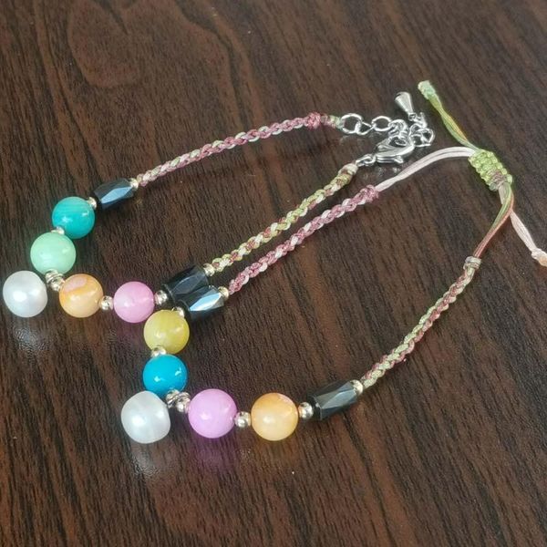 charm bracelets mixed stone & white real pearl handcraft knotted fashion style lots 20 pcs, Golden;silver
charm bracelets mixed stone & white real pearl handcraft knotted fashion style lots 20 pcs, Golden;silver